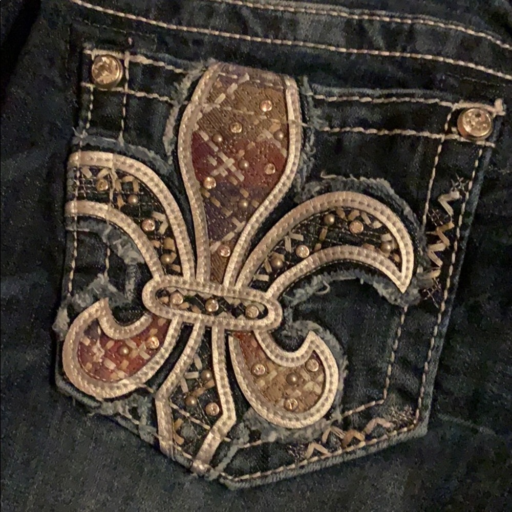 Jeans - Picture 2 of 4